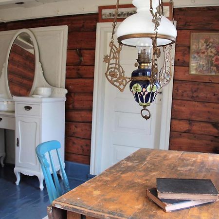 Villa Lille Gjersdal - Et Unikt Opphold 100 Ar Tilbake I Tid Farsund Esterno foto