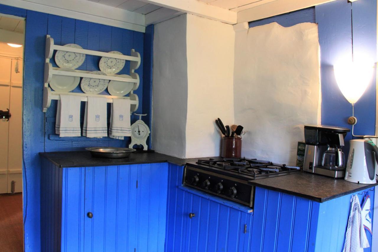 Villa Lille Gjersdal - Et Unikt Opphold 100 Ar Tilbake I Tid Farsund Esterno foto