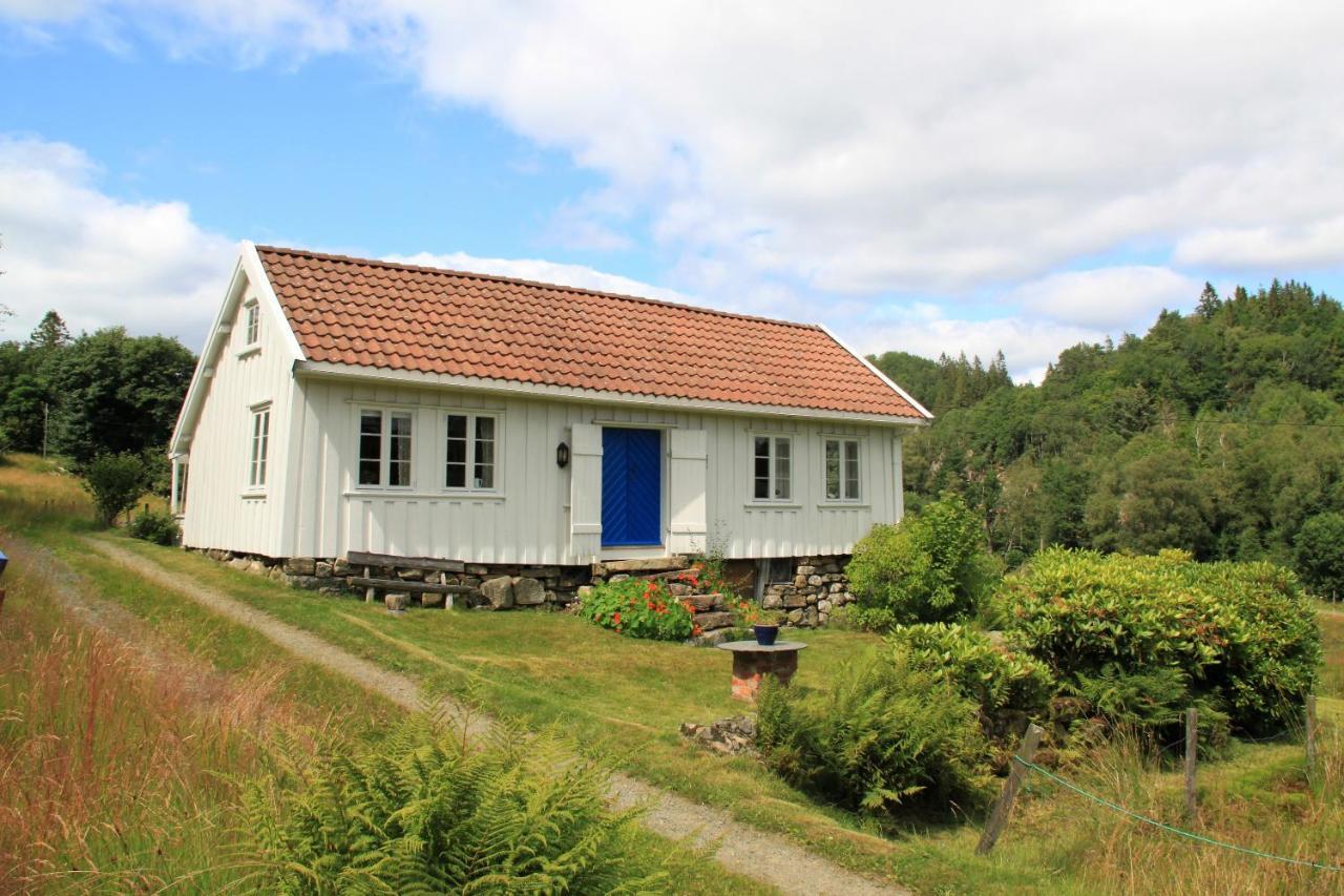 Villa Lille Gjersdal - Et Unikt Opphold 100 Ar Tilbake I Tid Farsund Esterno foto